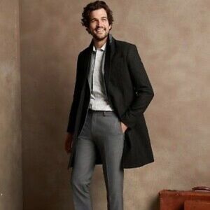 Banana Republic men’s wool coat (large)